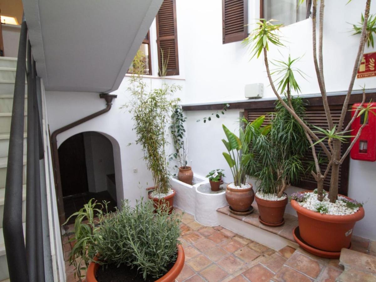 Lightbooking Los Silos Apartment