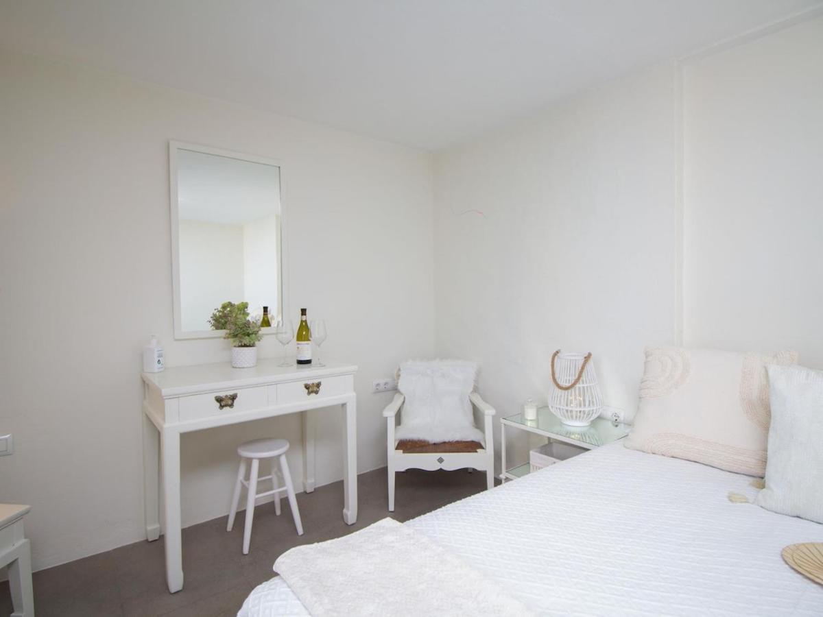 Lightbooking Los Silos Apartment